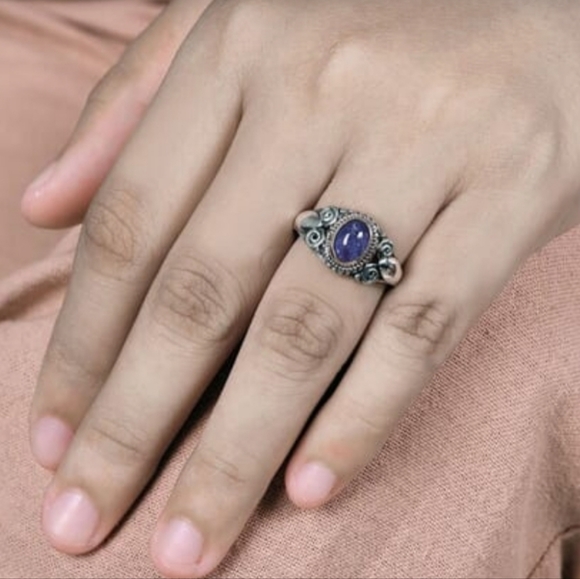 Bali Tanzanite Solitaire in Sterling Silver Ring Size 9! New! - Picture 3 of 7
